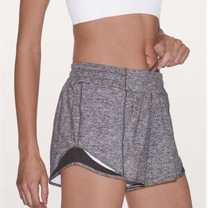 Lululemon Sweat Wicking Hotty Hot Short II  Long 4"
Size 6